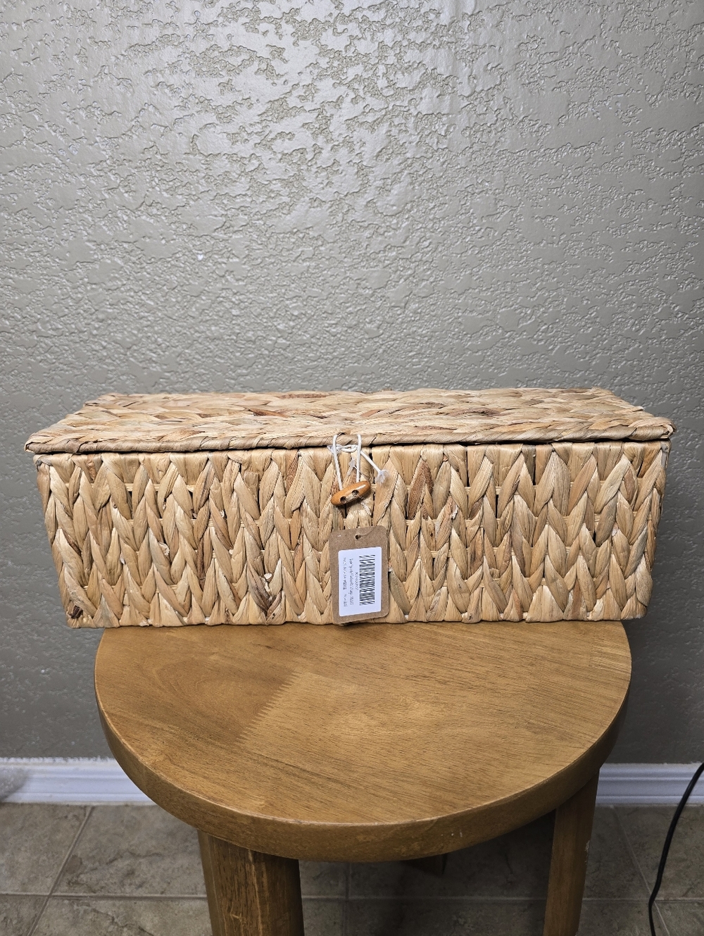 Nwt! 16.7*5.7*5.7 Wicker bathroom/organizer Basket
